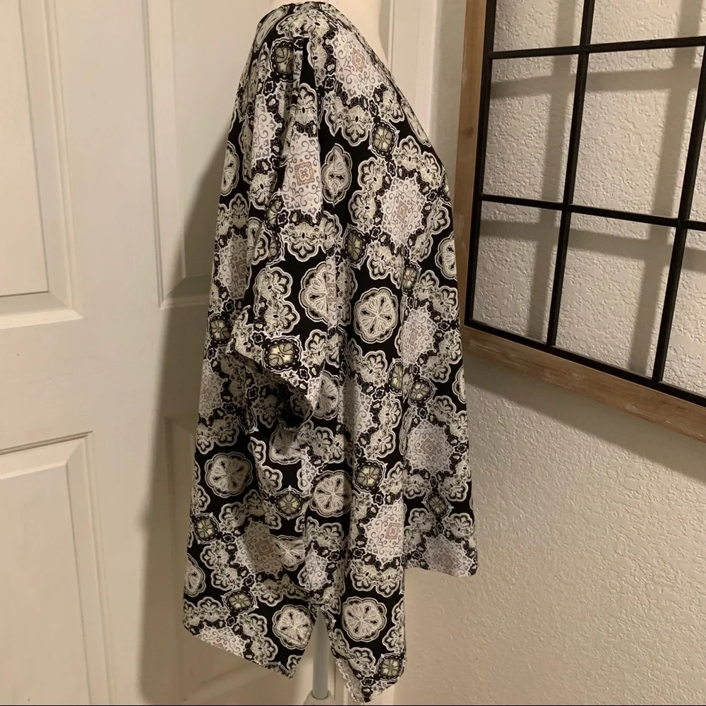 Croft & Barrow multi colored patterned Blouse size 2X - Picture 2 of 7